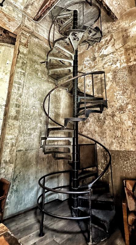 Spiral Staircase, Weathered Subtle
