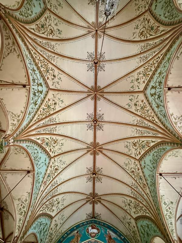 Vaulted Ceiling, High Hill